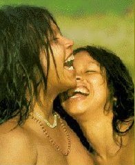 Ecuador: Huaorani girls