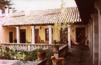 Ecuador: Hacienda San Agustin: corridor
